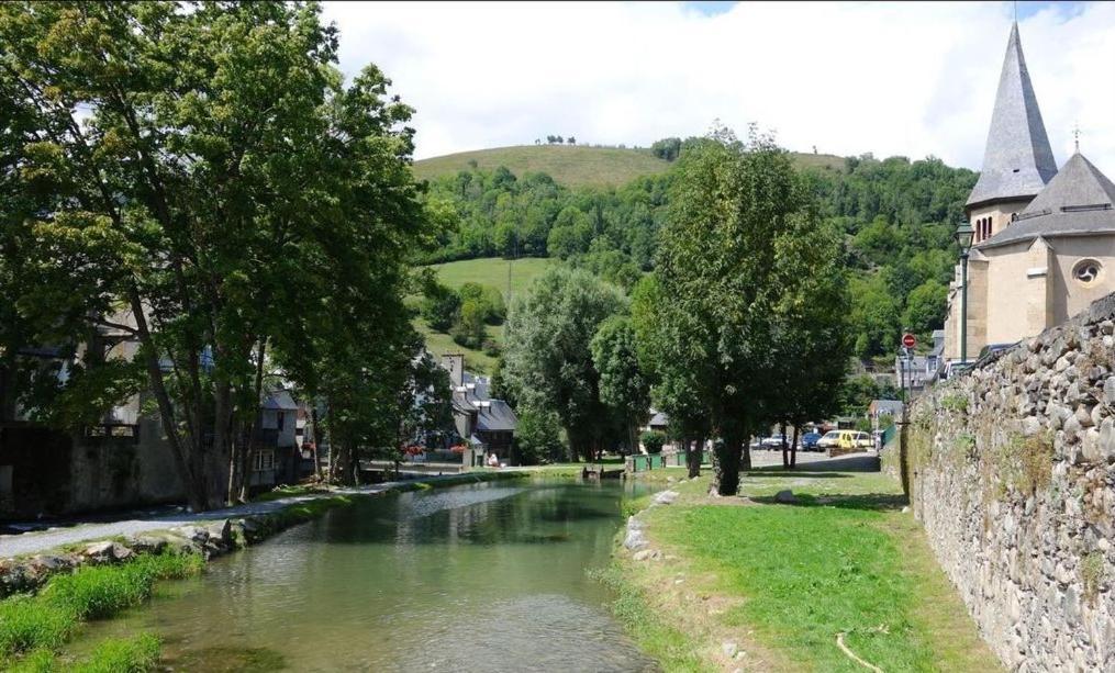 Agreable Maison Au Centre D'Arreau Pour 8 Pers Esterno foto